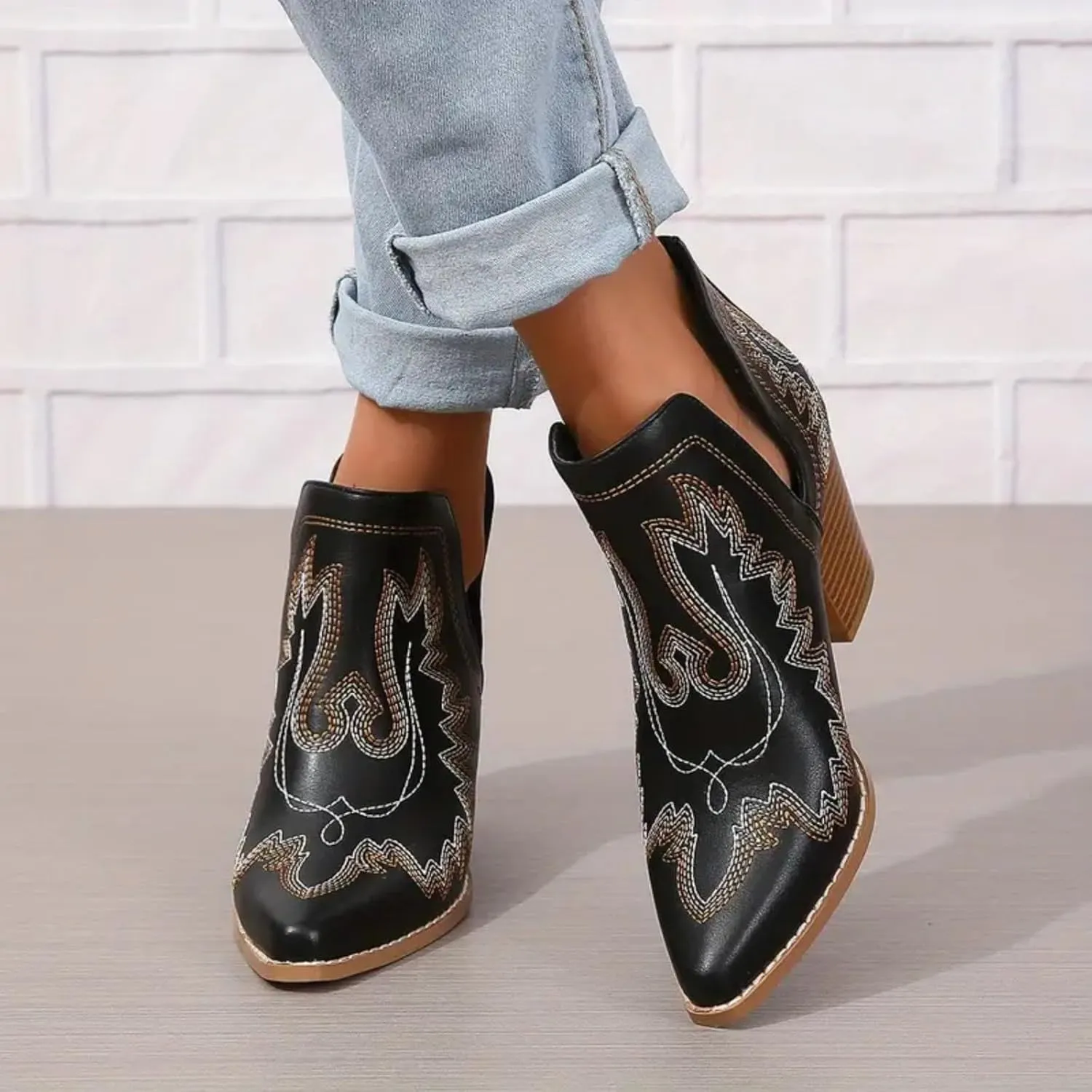 Cowboy Boots for Women Western Cowboy Boots Durable Stack Heel Ankle Style Cowgirl Boots Comfortable Faux Leather Booties